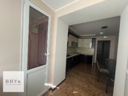 Продаю простору 2-х кімнатну квартиру у зручному житловому комплексі фото 4